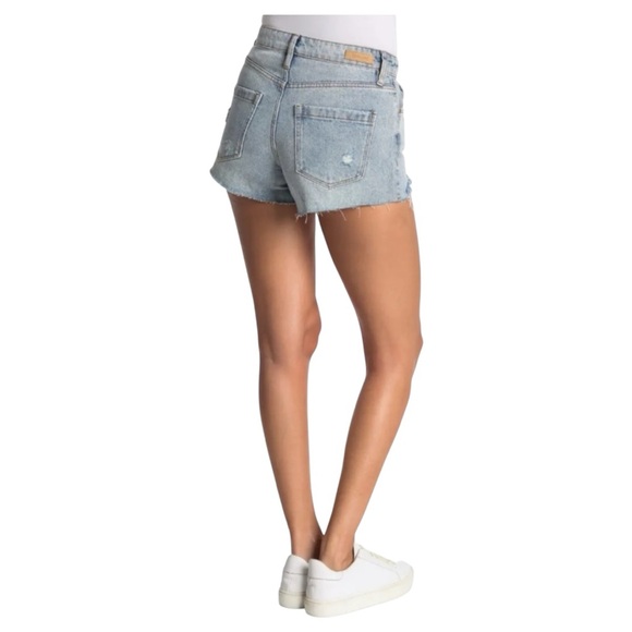 BlankNYC High-Waisted Distressed Cut-off Denim Jeans Shorts - Picture 12 of 12